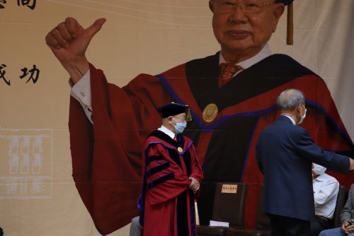 111年6月9日楊榮川先生名譽博士學位頒授典禮-6
